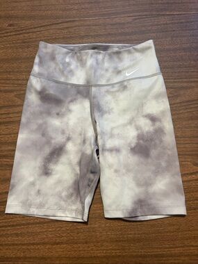 Nike XS Women's Light Gray Tie-Dye High Rise Bike Shorts